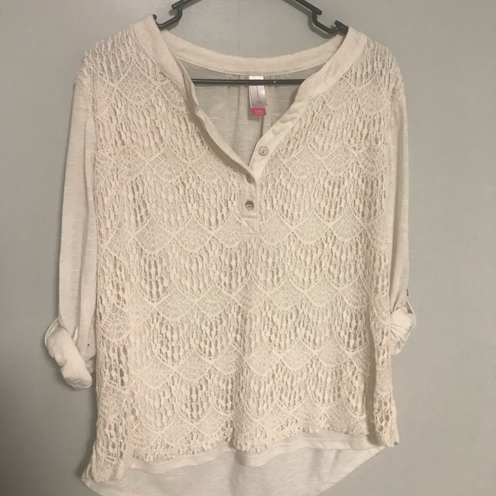 No Boundaries, white lace and solid shirt